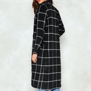 Fabric: 20% Wool, 80% Polyester. Machine Washable.